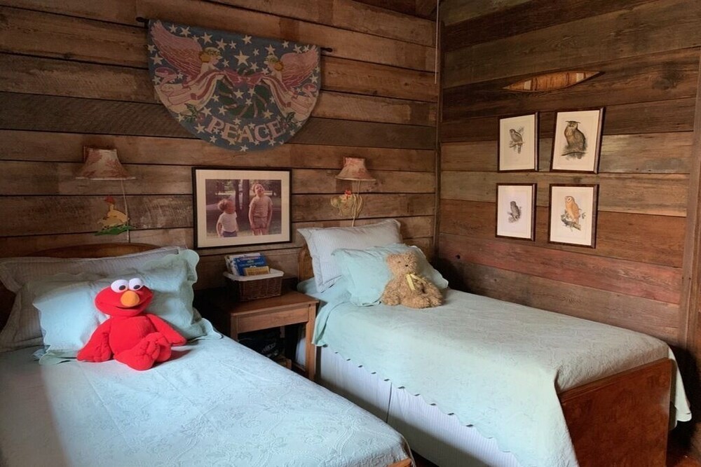 Lake Jocassee unique lake front home Oconee County Vrbo