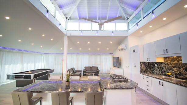 Departamento, 3 habitaciones, balcón, vista a la ciudad | Interior
