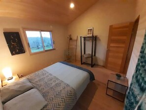 4 quartos, escrivaninha, Wi-Fi de cortesia, roupa de cama