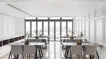 Daily continental breakfast (MYR 30 per person)