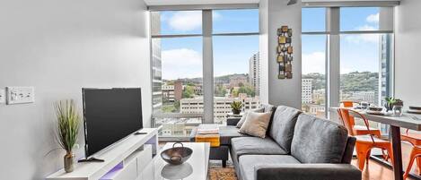 Fernseher, Arbeitsbereiche