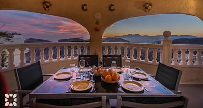 Villa Sunset Rock by Abahana Villas