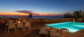 Villa Maracala by Abahana Villas