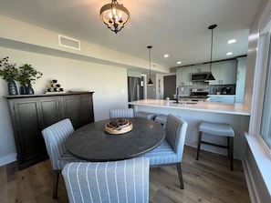 Dining - Oceanfront 3BR/3.5 BA Reno, 6 Seat Golf Cart, 646 Newhaven (Fripp Island)