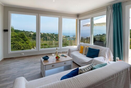 Elisabetta Villa - Three Bedroom Villa, Sleeps 6