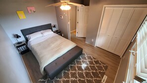 3 chambres, fer et planche à repasser, Wi-Fi, literie fournie