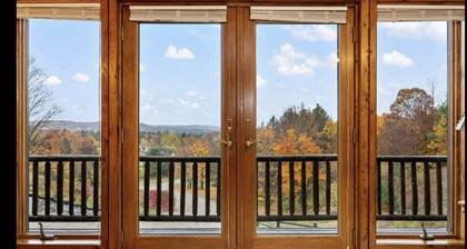 Private 2BR Cabin Near Torch Lake Sleeps 7 Fire Pit, Views & Boat Parking