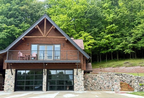 Private Cabin with Lake Views Near Torch Lake, Fire Pit & Boat Parking
