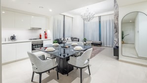 Comfort Apartment | Dining room - SuperHost - Downtown Delight 2BR Apt Opposite Burj Khalifa (Dubai)