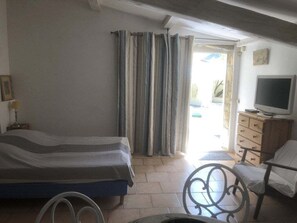 1 soverom, strykejern/-brett og wi-fi (inkludert)