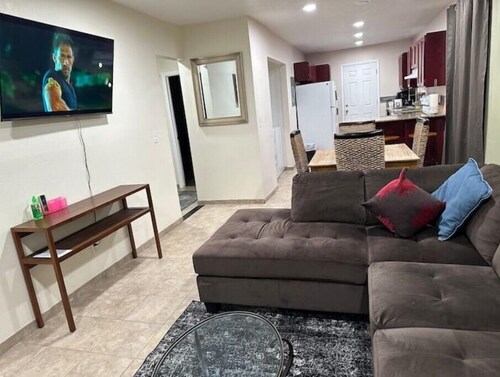 Wonderful House close to airport