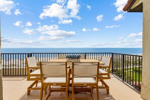 Outdoor dining - AIP Resort,Elegant Penthouse, Panoramic Ocean view, 3 balconies, (Amelia Island)