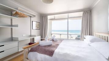 2 makuuhuonetta, silitysrauta/-lauta, vauvan matkasänky, Wi-Fi