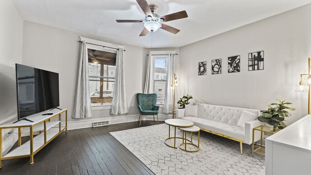 Luxury Family Friendly Home for 8