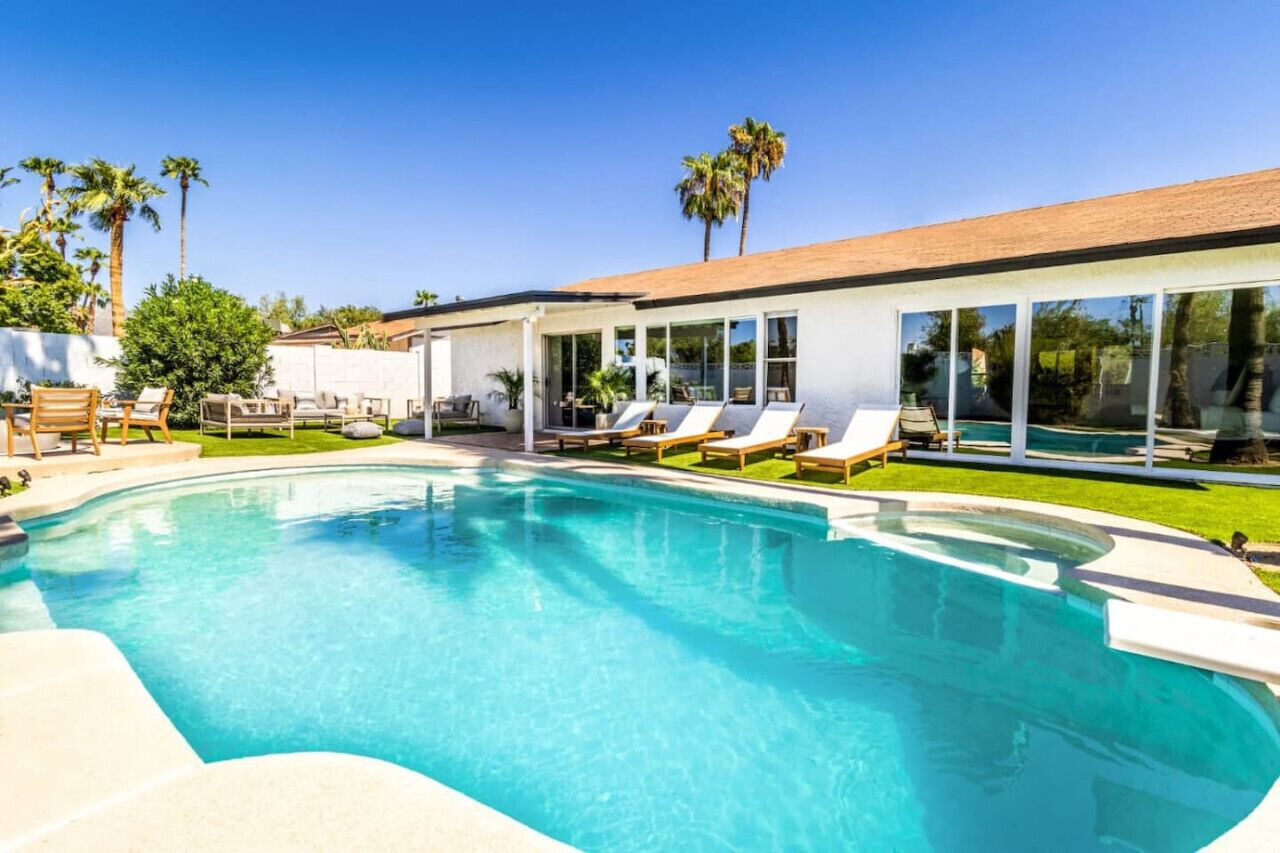 4B mountain view villa w/ heated pool & games