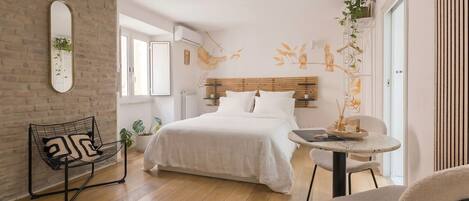 1 Schlafzimmer, Schreibtisch, WLAN, Bettwäsche