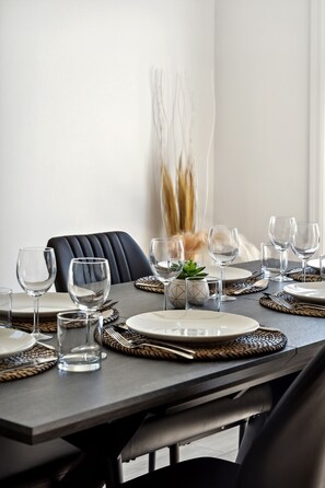 Dining - Luxury 3BR Home near Disney - GameRoom, Pool, Golf, BBQ, Tennis, Gym, Volleyball (Davenport)