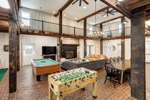 Game room - The Barn at Legacy Manor (Lancaster)