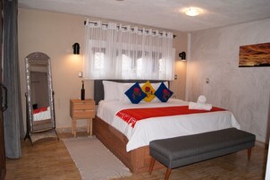 Standard Double Room, 1 King Bed | Desk, laptop workspace, blackout drapes, iron/ironing board