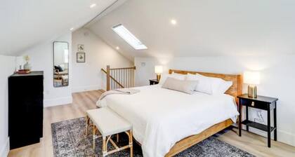 The Loft at Legacy Manor/Minutes from Sight&Sound and Downtown Lancaster