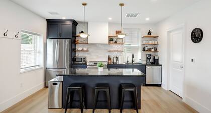 The Loft at Legacy Manor/Minutes from Sight&Sound and Downtown Lancaster