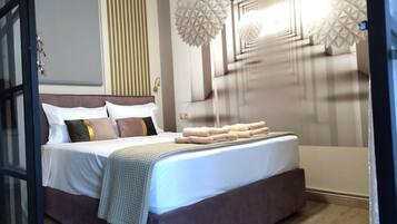 2 bedrooms, desk, travel crib, WiFi