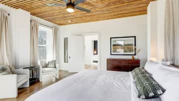 2 quartos, berço de viagem, Wi-Fi de cortesia, roupa de cama