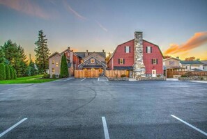 Exterior - The Nook at Legacy Manor (Lancaster)