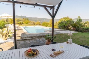Outdoor dining - Near Cinque Terre - Mountain Farmhouse with Pool (Tivegna)