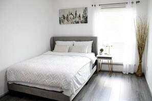 4 bedrooms, in-room safe, desk, iron/ironing board - 4BR Oasis w/Pool in Round Rock (Round Rock)