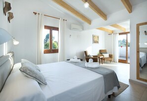 4 bedrooms, iron/ironing board, WiFi, bed sheets - Can Gato - Four Bedroom Villa, Sleeps 8 (Mallorca)