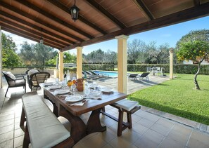 Outdoor dining - Can Gato - Four Bedroom Villa, Sleeps 8 (Mallorca)