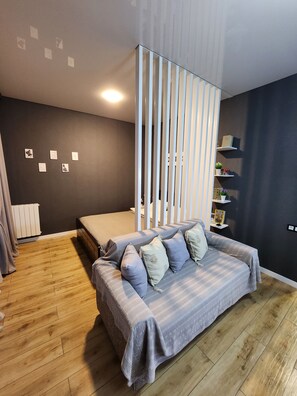 1 bedroom, iron/ironing board, free WiFi, bed sheets