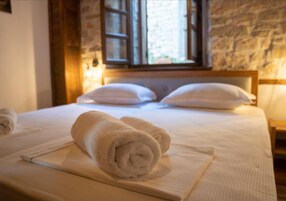 Deluxe Double or Twin Room | Free WiFi