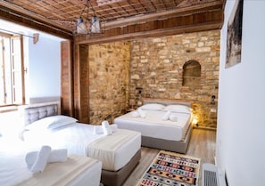 Comfort Quadruple Room | Free WiFi