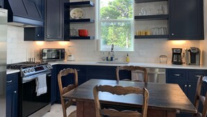 Unclassified image, 2 of 31, button - Gorgeous new beach cottage in fantastic location! (Destin)