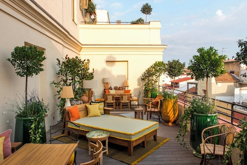 Brach Madrid - Evok Collection