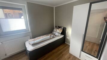 3 Schlafzimmer, kostenloses WLAN, Bettwäsche
