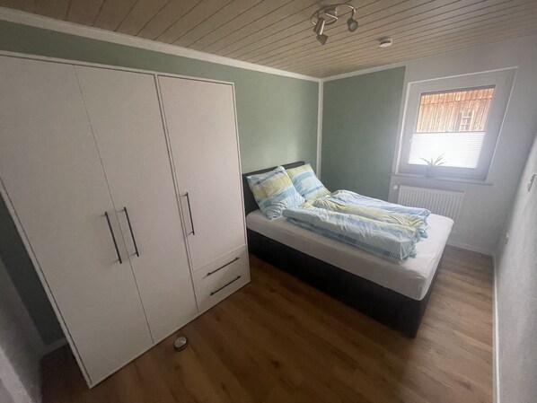 3 habitaciones, wifi gratis y ropa de cama