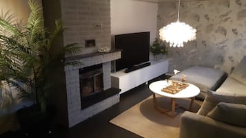 Smart-tv en een open haard