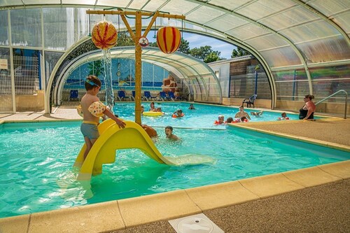 ZEcamping 4* 200m plage piscine couverte club enfant mobil-home TV