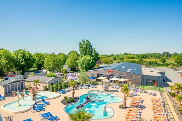 Unclassified image, 1 of 22, button