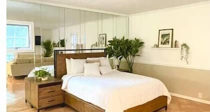 Boutique Villa by Mohegan Sun with Pool & Hot Tub