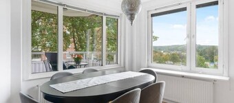 Beautiful apartment close to metro station, shops and amazing nature.