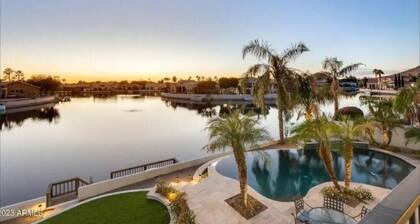 Lakefront Getaway with Infinity Pool and Pontoon