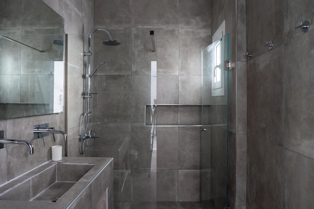 Photo - Pelican Paros