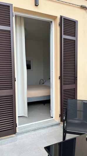 Klassiek appartement | Een bureau, een laptopwerkplek, gratis wifi, beddengoed