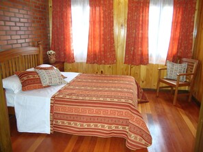 Standard Double Room | Living area