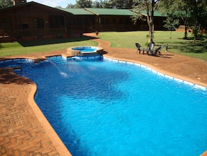 Exterior - Toucan Lodge (Puerto Iguazú)