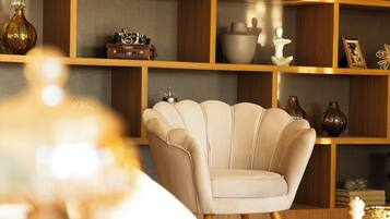 Egyptian cotton sheets, premium bedding, pillowtop beds, minibar